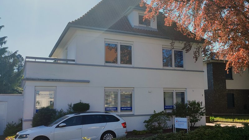 Gebaeude aussen April 2026